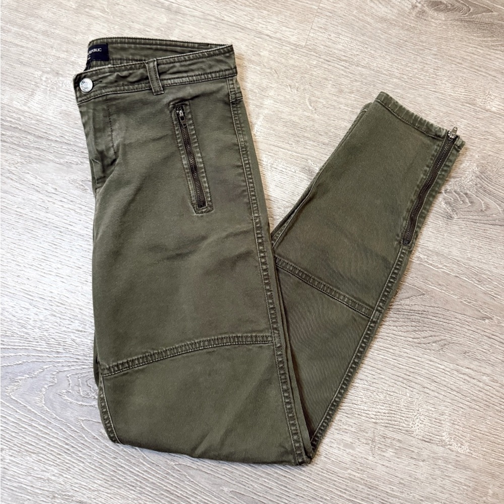 •BANANA REPUBLIC• SKINNY JEANS